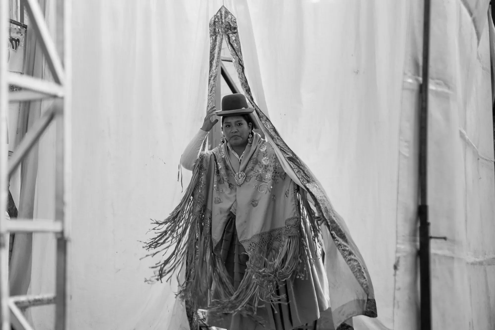 Cholitas Voladoras - Image 4