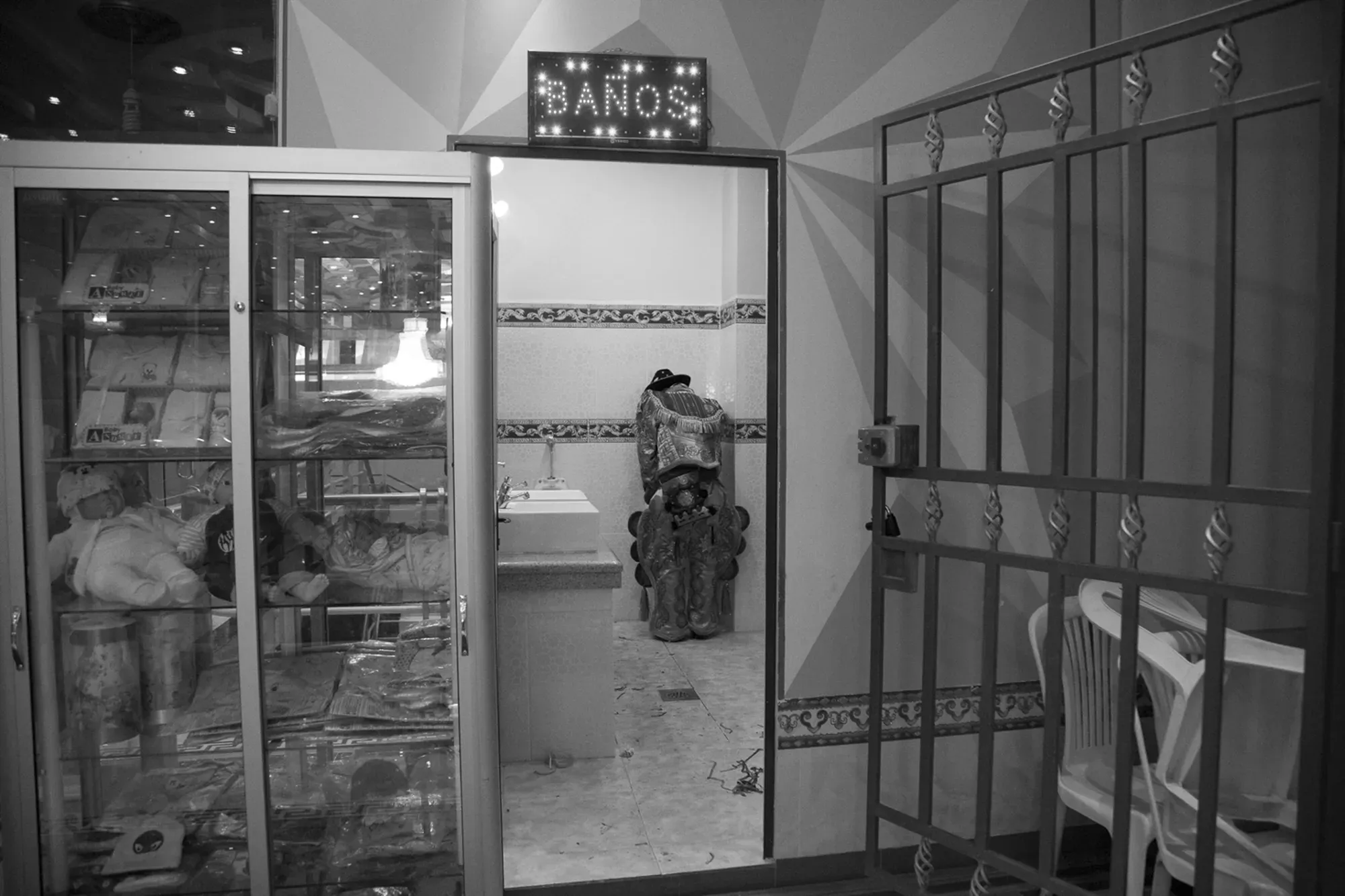 Cholitas Voladoras - Image 8